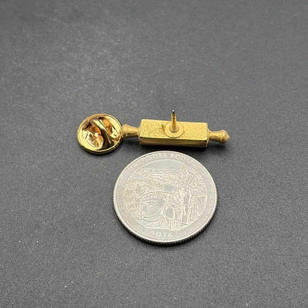 Rolling‎ Pin Gold Tone Lapel Hat Pin